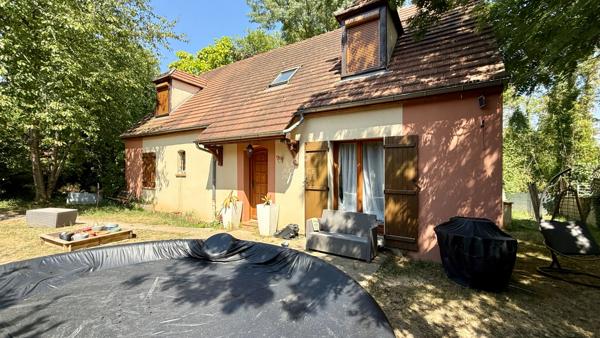 Maison Vaureal 8 pièce(s) 126 m2 490 000 € **  - Référence  2337