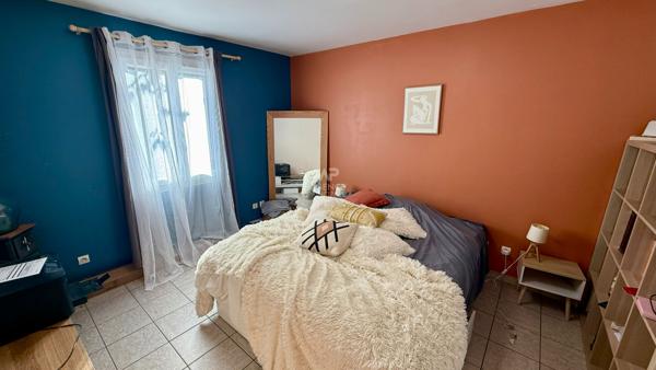 Maison Vaureal 8 pièce(s) 126 m2 490 000 € **  - Référence  2337