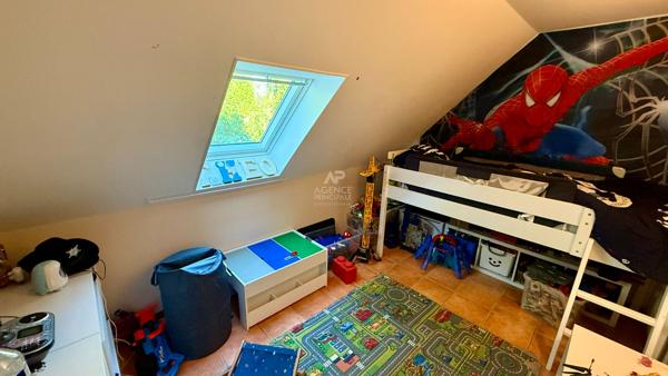 Maison Vaureal 8 pièce(s) 126 m2 490 000 € **  - Référence  2337