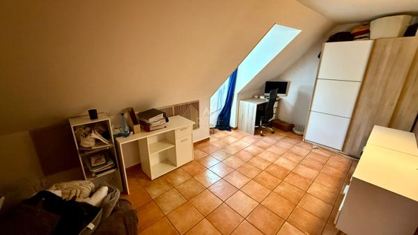 Maison Vaureal 8 pièce(s) 126 m2 490 000 € **  - Référence  2337