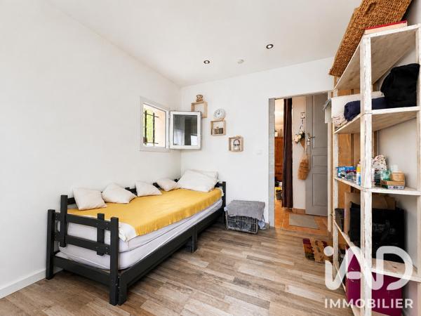 Maison à vendre 5 pièces 107,88 m² Rochefort-du-Gard