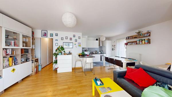 Appartement Chatenay-Malabry 3 pieces 70 m2 ; T10 ; Commerces ; Creps ; Terrasse ; Parking