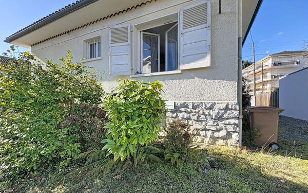 Maison à vendre    6 pièces •  Pau