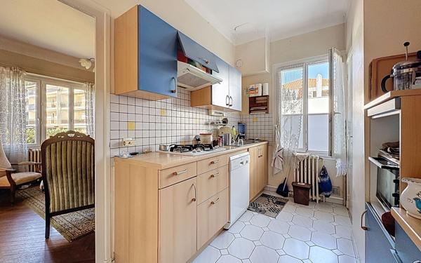 Maison à vendre    6 pièces •  Pau