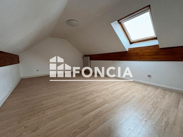 Location Appartement 2 pièces 34.98 m² - 3 IMPASSE DE BEULLE Maule 78580