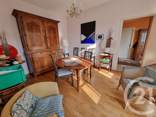Appartement T4 à vendre  5 pièces - 145,48 m2 LOUHANS - 71
