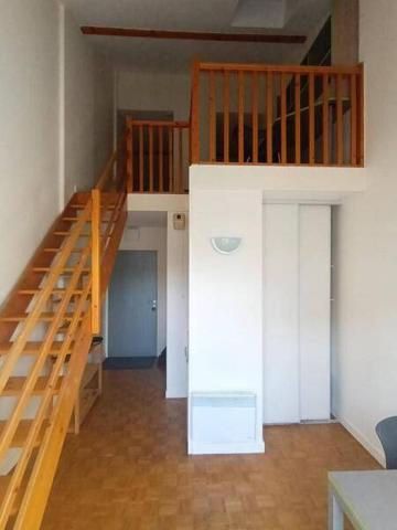 Appartement 1 pièce                                        - 69007 Lyon 7e  Arrondissement Réf : 5526