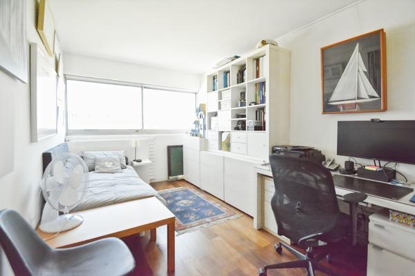 7 pièce(s) 148 m2 DERNIER ETAGE TERRASSE