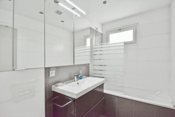 7 pièce(s) 148 m2 DERNIER ETAGE TERRASSE