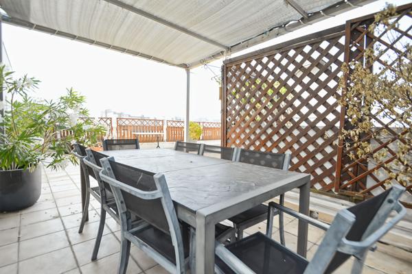 7 pièce(s) 148 m2 DERNIER ETAGE TERRASSE
