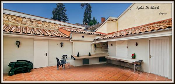 Maison à vendre 150 m² 7 pièces, 4chambres , cour, appartement