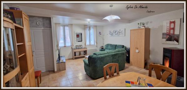 Maison à vendre 150 m² 7 pièces, 4chambres , cour, appartement