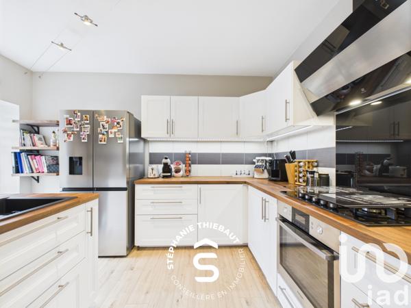 Appartement à vendre 3 pièces 80 m² Aillevillers-et-Lyaumont