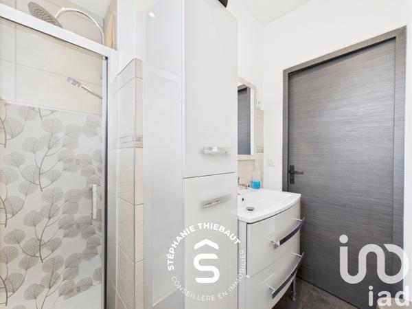 Appartement à vendre 3 pièces 80 m² Aillevillers-et-Lyaumont