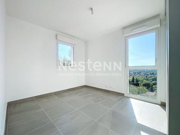 Maison a vendre a Peymeinade - 3 chambres, garage double, vue degagee