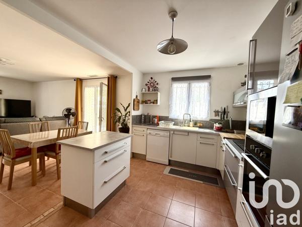 Maison à vendre 4 pièces 82 m² Remoulins