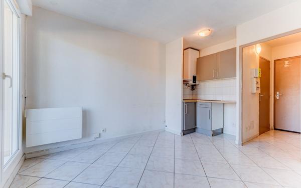 Appartement à vendre    1 pièce • 16 m2 Nice