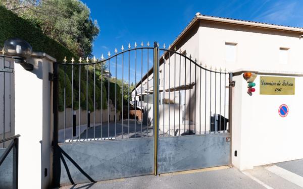 Appartement à vendre    1 pièce • 16 m2 Nice