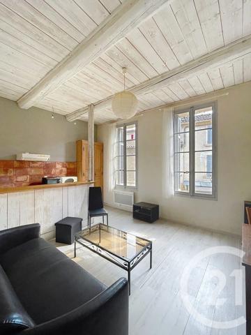 Immeuble à vendre  104,95 m 2   BARBENTANE  - 13