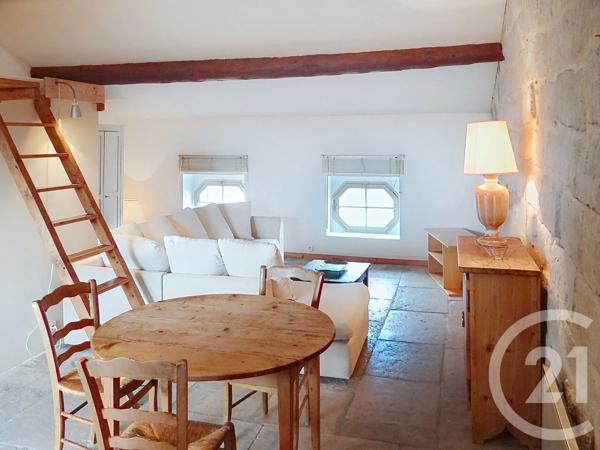 Immeuble à vendre  104,95 m 2   BARBENTANE  - 13