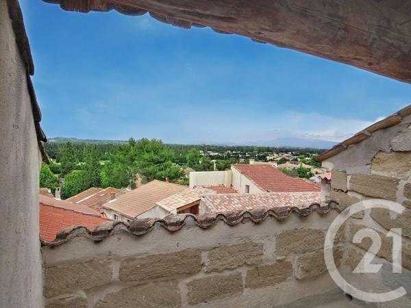 Immeuble à vendre  104,95 m 2   BARBENTANE  - 13