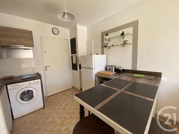 Appartement F2 à vendre  2 pièces - 26 m 2   STE MAXIME  - 83