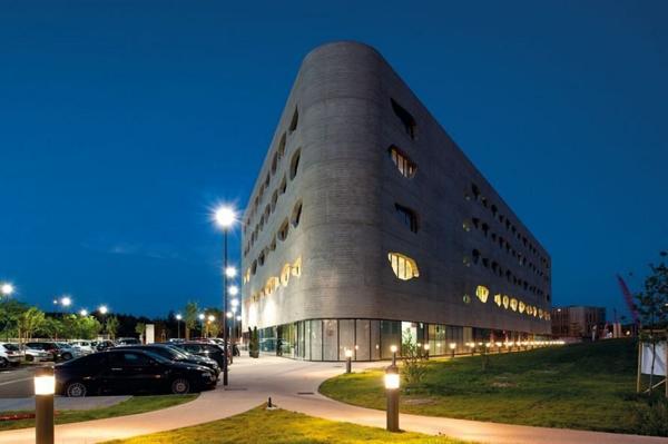 INVESTISSEMENT LOCATIF – MONTPELLIER – Résidence de tourisme Appart’City Confort Montpellier Millénaire – 6.88 % de rentabilité
