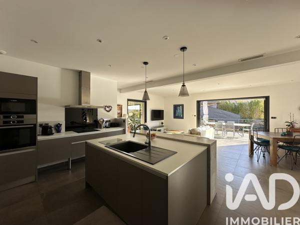 Maison à vendre 5 pièces 128 m² Hyères