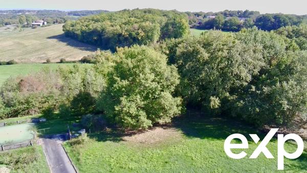 Terrains à bâtir de 1011 m² à Aubiac, France