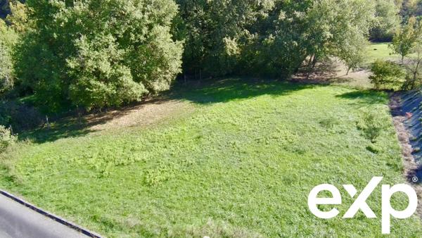 Terrains à bâtir de 1011 m² à Aubiac, France