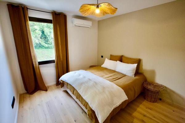 Vaison-la-Romaine (84110) Appartement meublé 4 pièces 90 m2 avec terrasse et parking