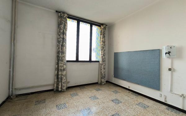 Appartement à vendre    2 pièces • 28 m2 Nîmes