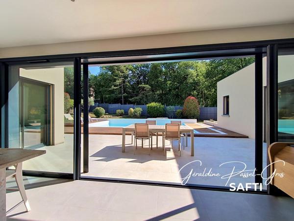 Maison contemporaine d’exception — Esprit villa architecte