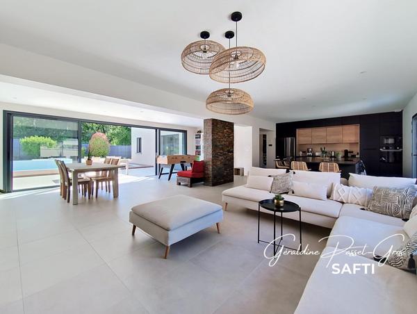 Maison contemporaine d’exception — Esprit villa architecte