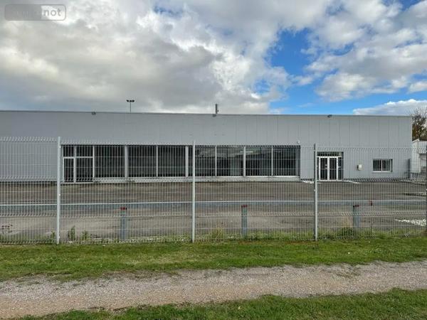 Location - Fonds et/ou murs commerciaux Poulainville 80260 6 pièces 1060 m 2 3580 m 2