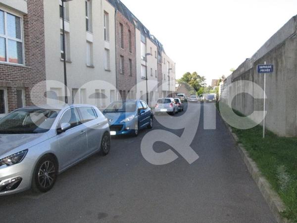 Location Parking 8 80080 Amiens 25 0989 04 0099