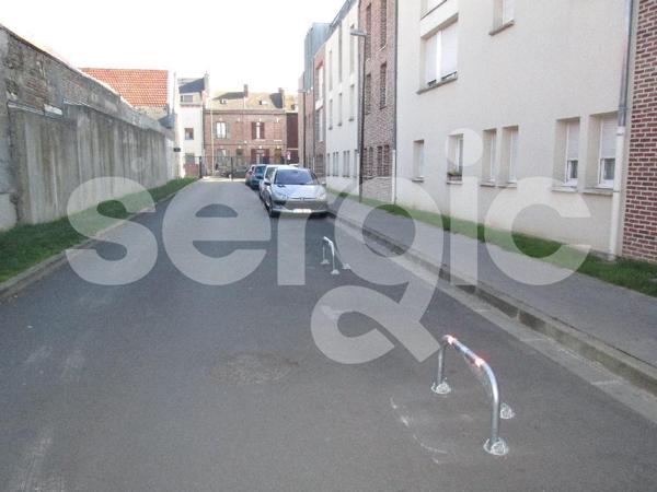 Location Parking 8 80080 Amiens 25 0989 04 0099