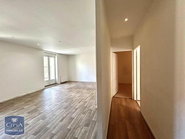Appartement à louer 3 pièces 67.7m² Firminy (42700)