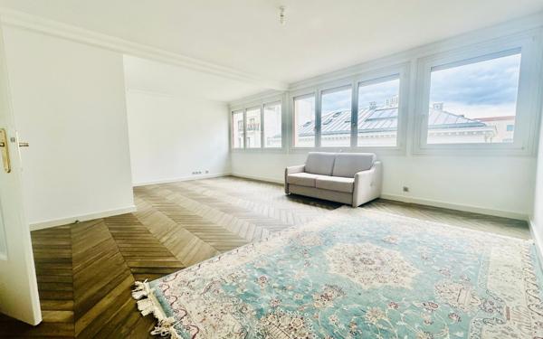Appartement à vendre    3 pièces • 76 m2 Paris 19