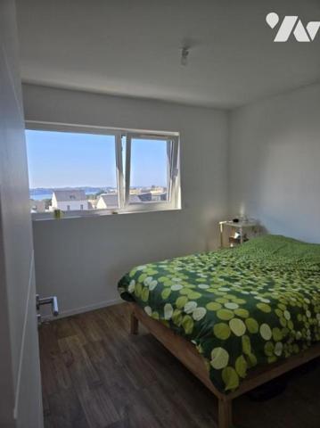 PROCHE TECNHOPOLE ET DE LA PLAGE DE SAINT ANNE DU PORTZIC