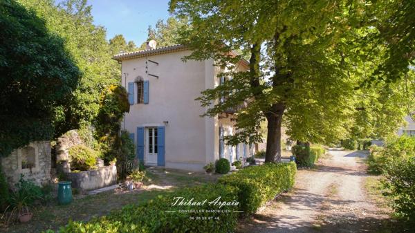 Une propriété où la Provence s'exprime dans toute son authenticité - RIEZ (04500)