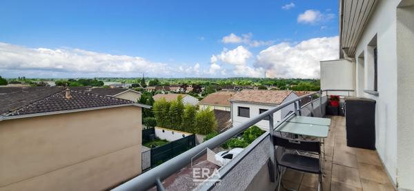 EYSINES CENTRE - Appartement T3 de 67m² - balcon 10m² - exposé Ouest - 1 place de parking