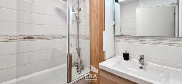 EYSINES CENTRE - Appartement T3 de 67m² - balcon 10m² - exposé Ouest - 1 place de parking