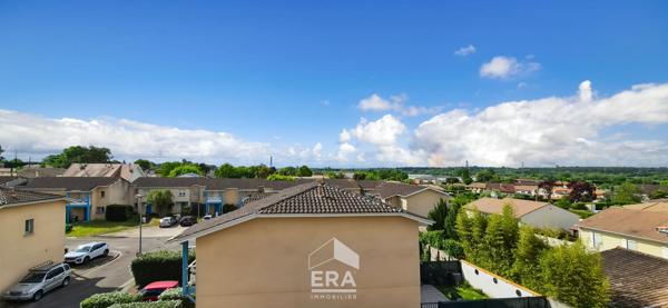 EYSINES CENTRE - Appartement T3 de 67m² - balcon 10m² - exposé Ouest - 1 place de parking