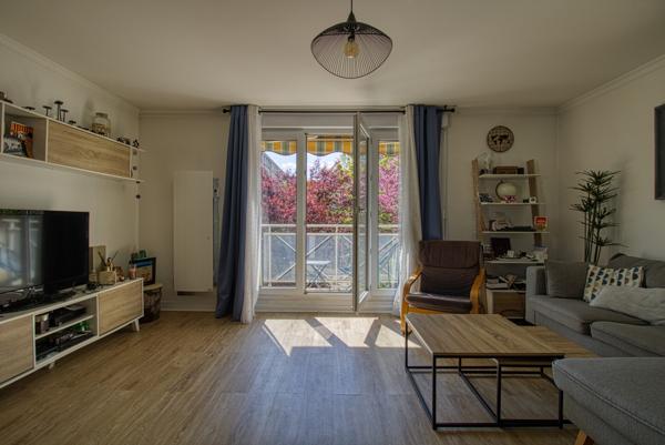 Joli F2 situé au calme d'une copropriété à taille humaine