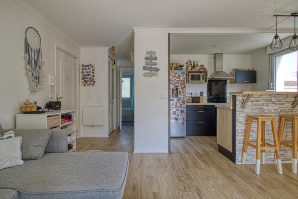 Joli F2 situé au calme d'une copropriété à taille humaine