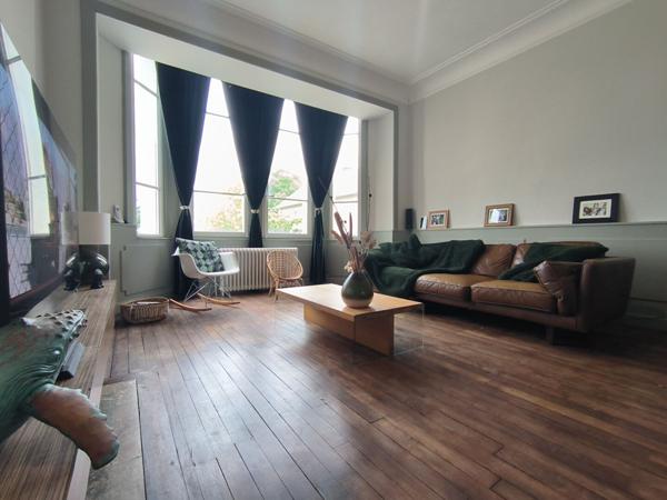 A vendre Maison bourgeoise de charme au coeur de Saint-Méen-le-Grand