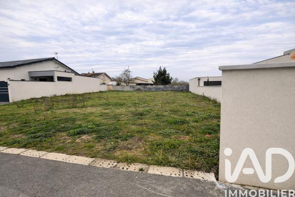 Terrain à vendre 423 m² Seilh