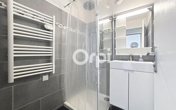 Appartement à vendre    2 pièces • 46 m2 Fréjus