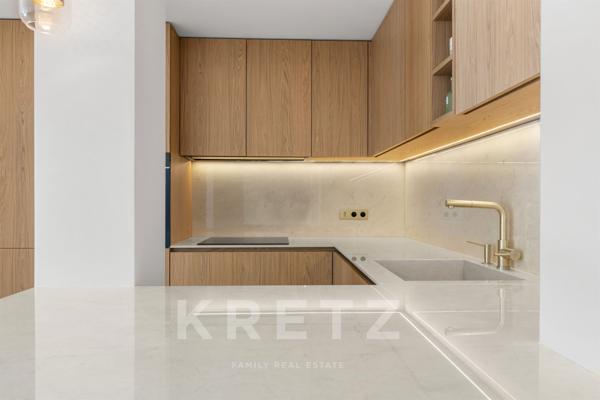 Appartement rénové de 3 chambres avec vue mer au Palm Beach